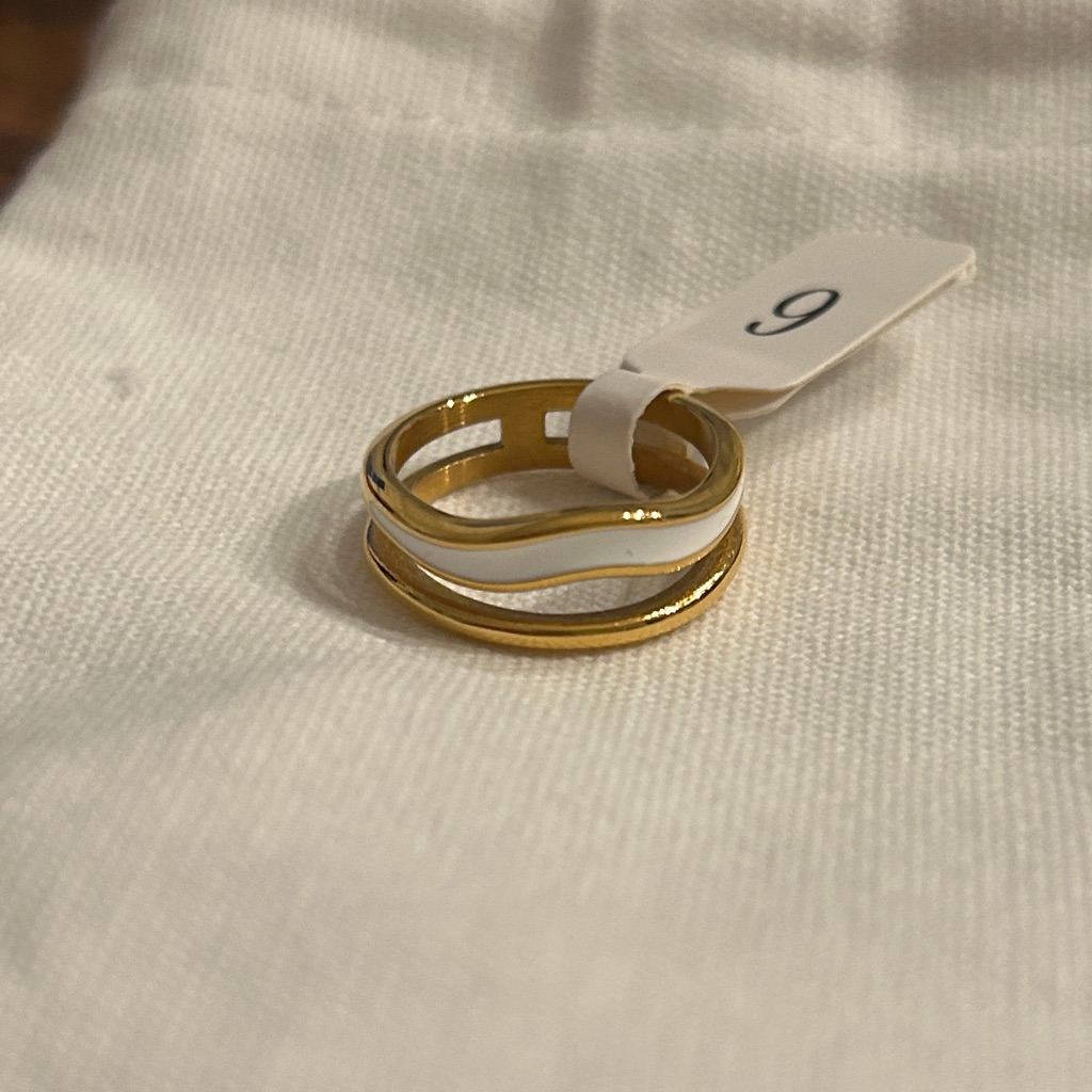Atolea Gold And White Enamel Ring Size 6